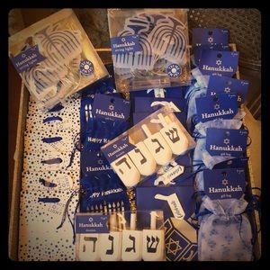 Hanukkah Bundle Gift bags Dreidels Menorah Lights